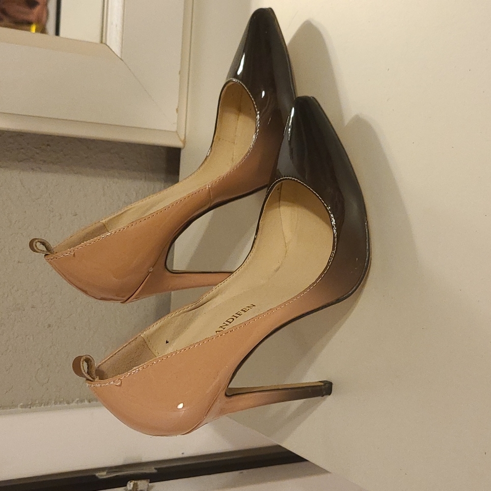 Heels - Picture 3 of 7